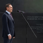«КОНАР» и «Транснефть» установили памятник в честь создания первой в Танкограде броневой стали